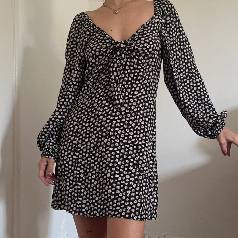 Sissy Floral tie front mini dress with bell sleeves